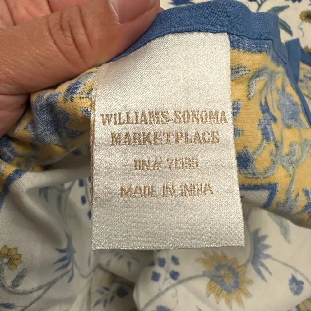 Williams Sonoma Marketplace Vintage 3 Piece Floral Napkins 20x20 inch Country